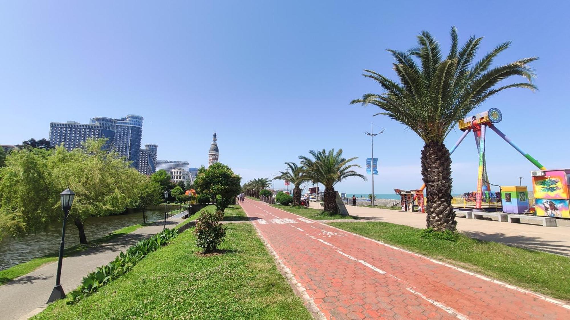 Orbi-City Batumi Apartments Sea View Exterior photo