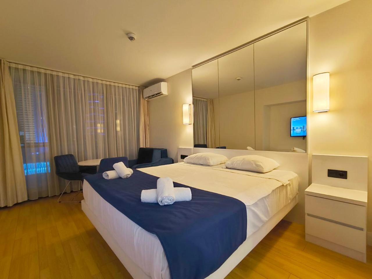 Orbi-City Batumi Apartments Sea View Exterior photo