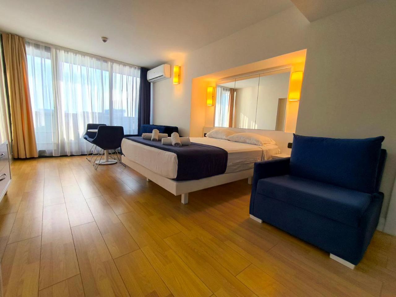Orbi-City Batumi Apartments Sea View Exterior photo